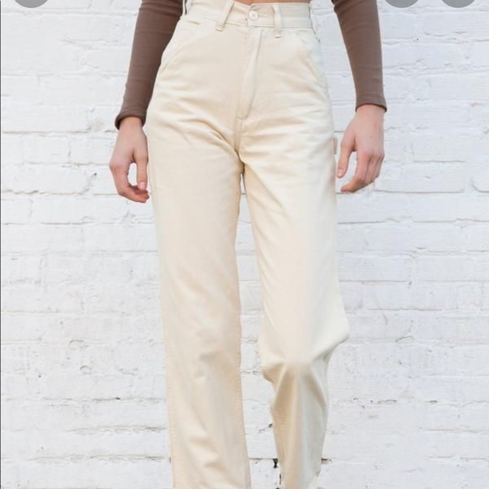 BRANDY MELVILLE (J. GALT) TAMMY CARGO PANTS OFF WHITE/BEIGE SIZE MEDIUM